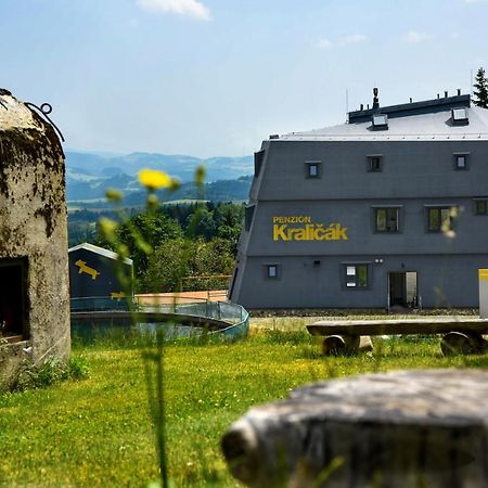 Penzion Kralicak Старе-Место Экстерьер фото